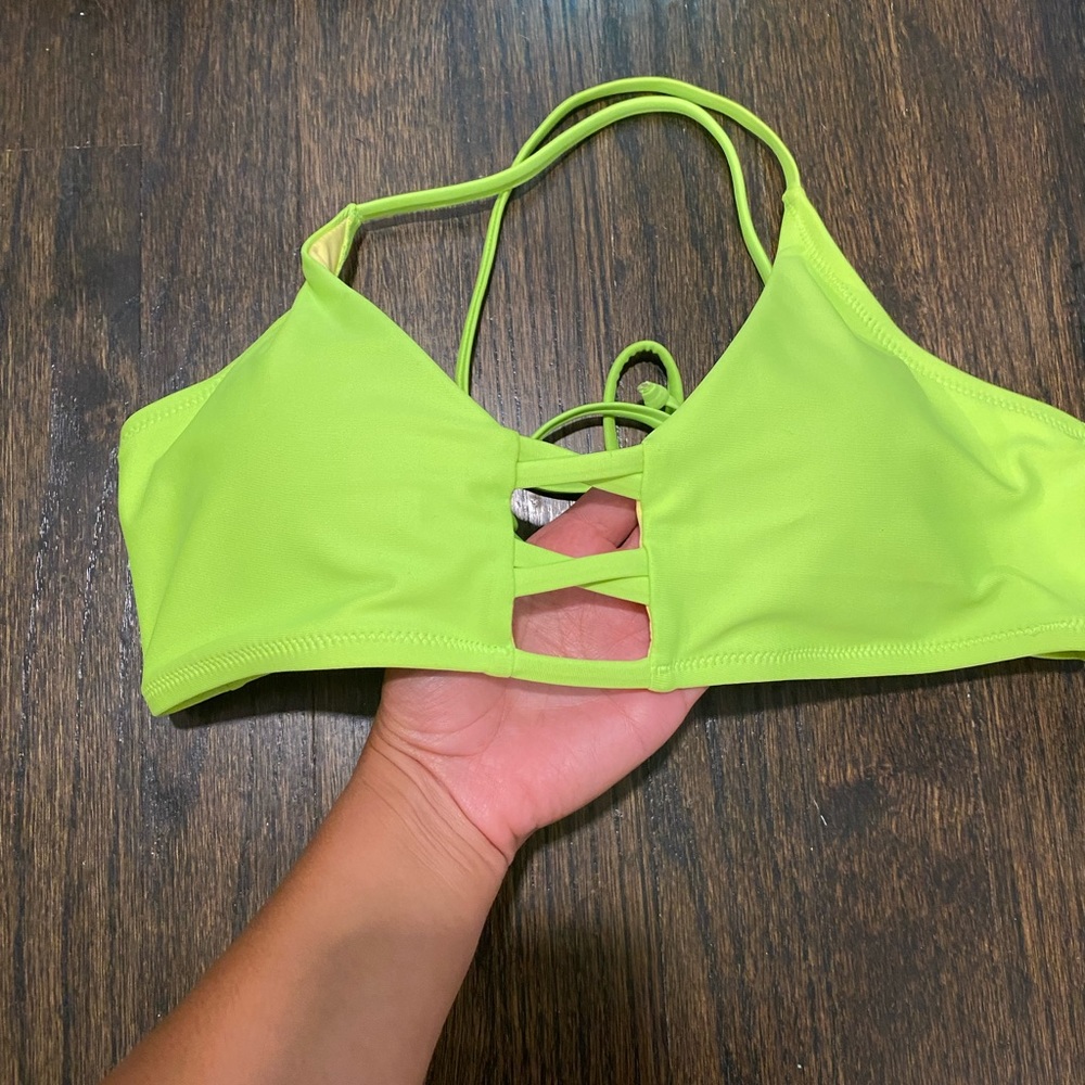 NWOT neon green bikini top. Size M - Picture 4 of 7